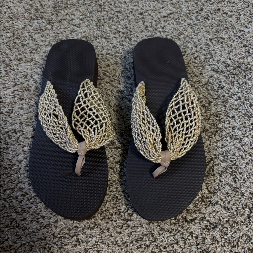 dark brown platform sandals with gold sparkly crochet